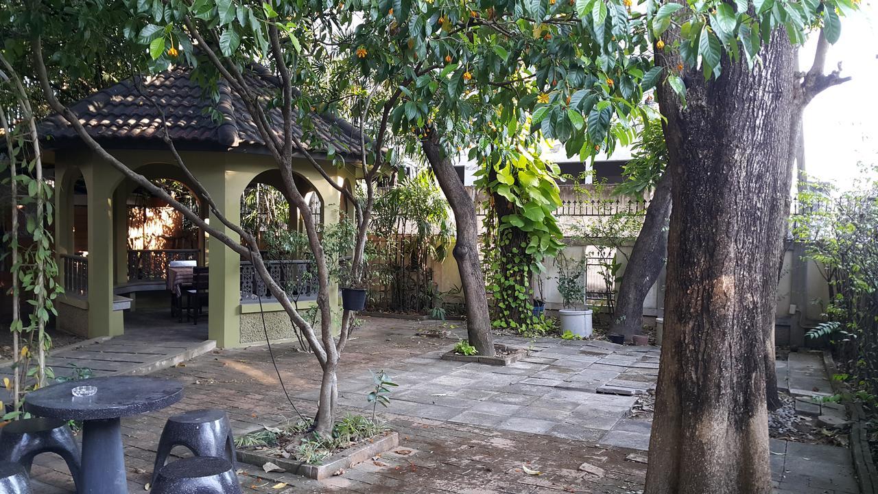 Coc Guest House & Hostel Čiang Mai Exteriér fotografie